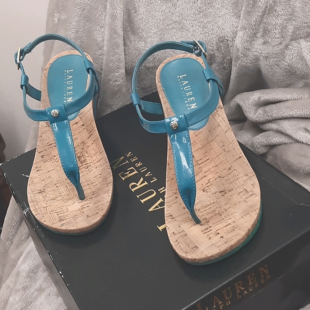 RALPH LAUREN ROSALIA AZTEC BLUE SOFT PATENT SANDAL SIZE 8.5